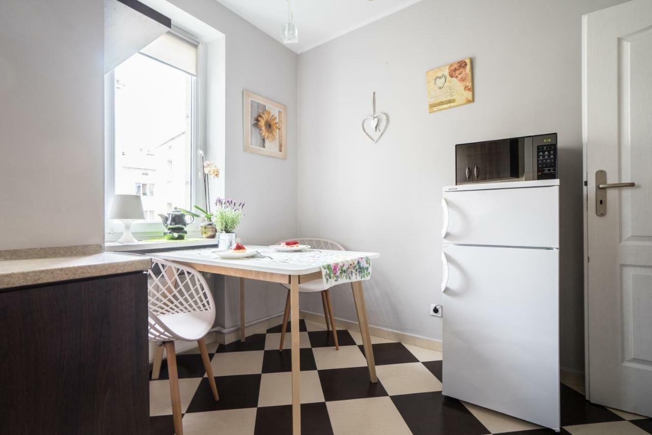Sunny Wisla River Apartment Varsovie Extérieur photo
